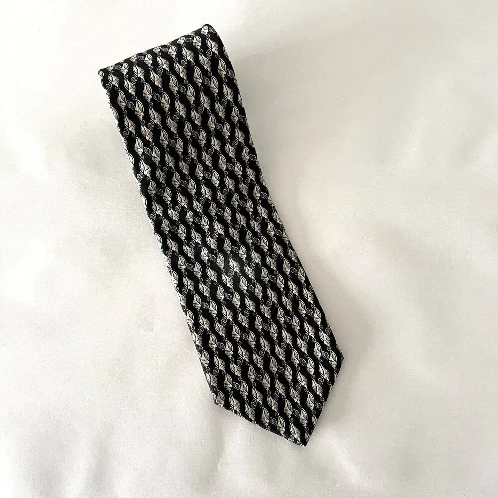 Brooks Brothers Men's Black Silk Neck Tie White Shells Made in U.S.A 58